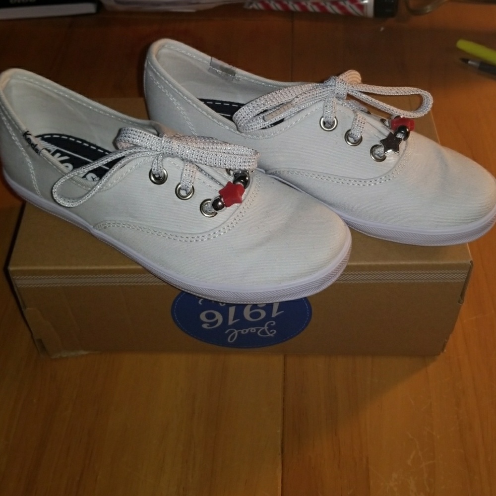 Girls keds